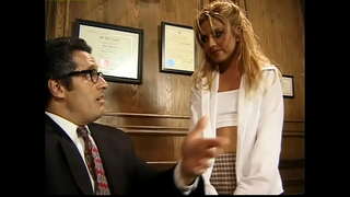 ���້ອນ ໑໘ ປີອາຍຸລຸ້ນງາມສະເຫນີຂອງນາງກັນ-Allysin Chaynes,ເຂົ້າຫມາກໂປມ,Gwen ຮ້ຕົ້ນຄໍາ,ຕາ,ປ້າພັກ,Sabrina ນຈອນ