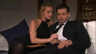 PornStar Katia Nobili va uning yosh ayg&#039;iri uchun to&#039;liq zavq bilan haqiqiy Anal - (HD Scene)